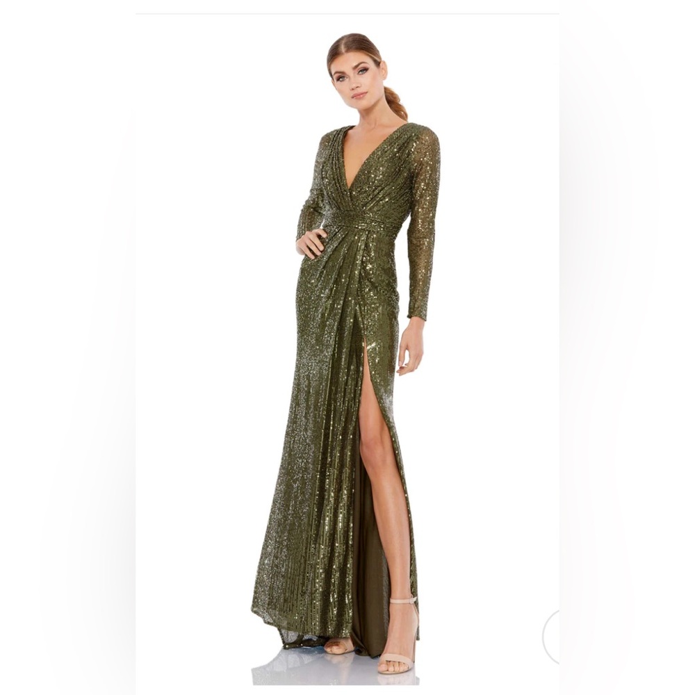 Ieena for Mac Duggal SEQUINED LONG SLEEVE GOWN, size 12